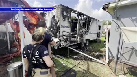 Crews put out RV fire in West Park